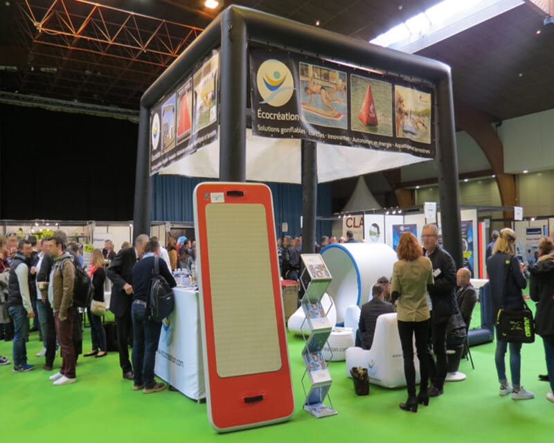 Stand étanche et gonflable pour communication
