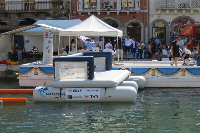 Flotteurs arrivée gonflable et etanche