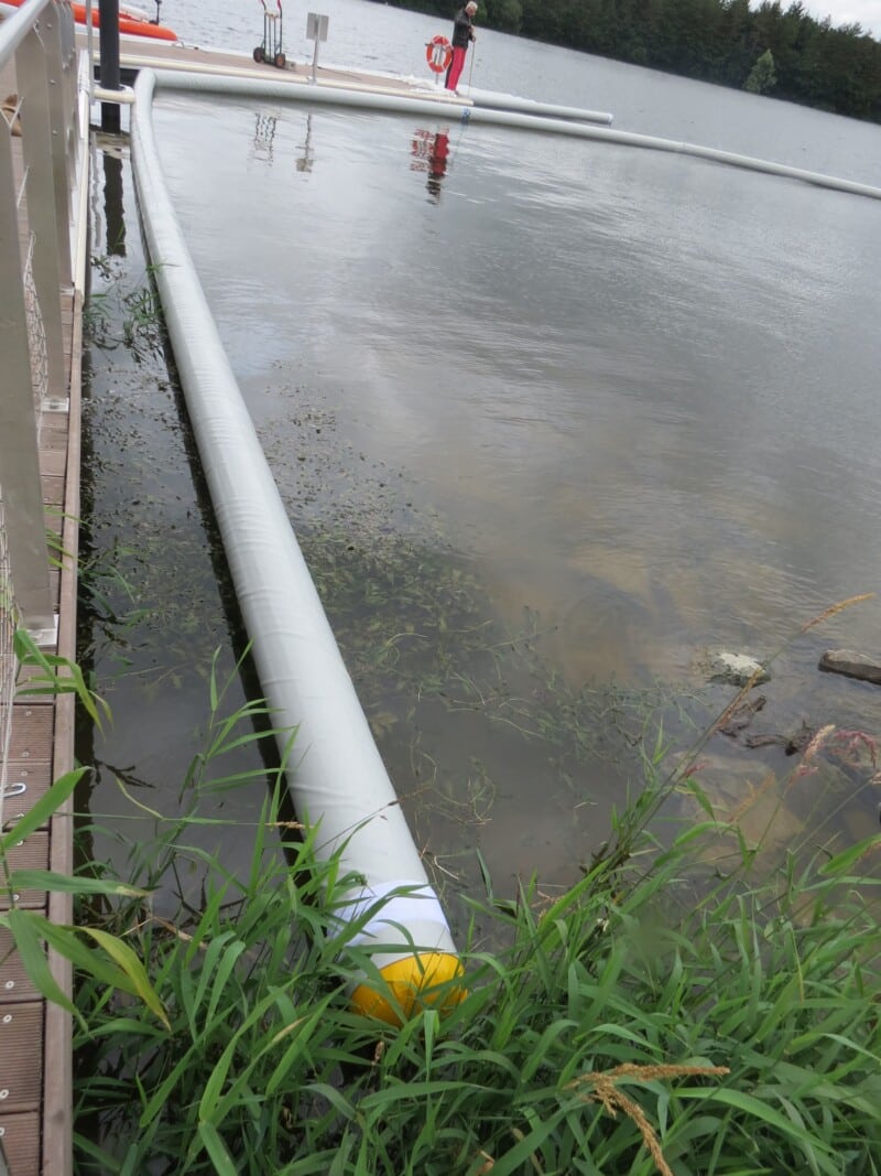 Barrage anti-pollution