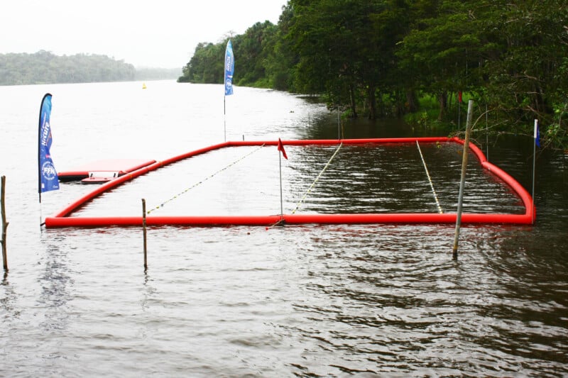 Terrain gonflable de natation / Water-polo