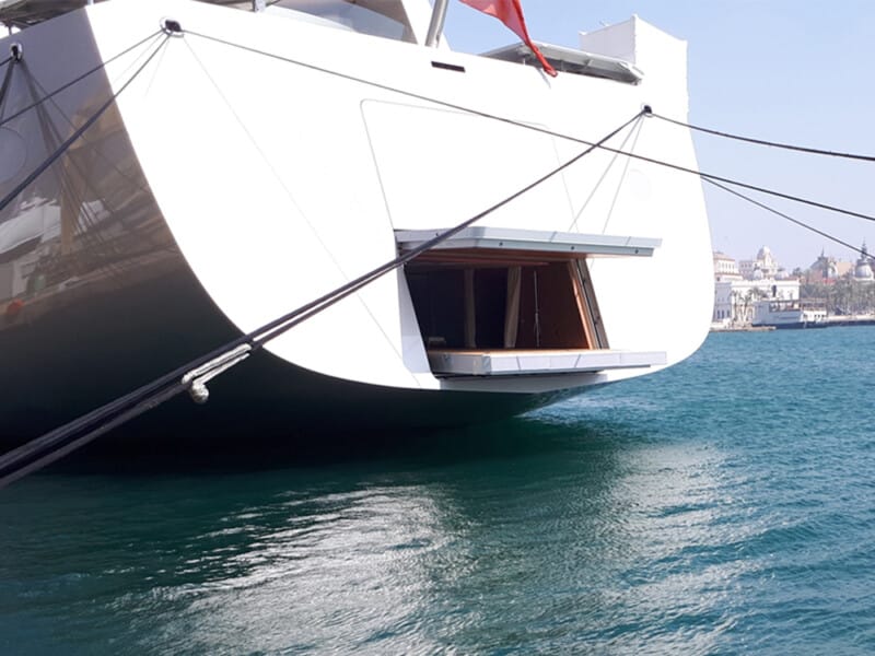 PARE BATTAGES YACHT