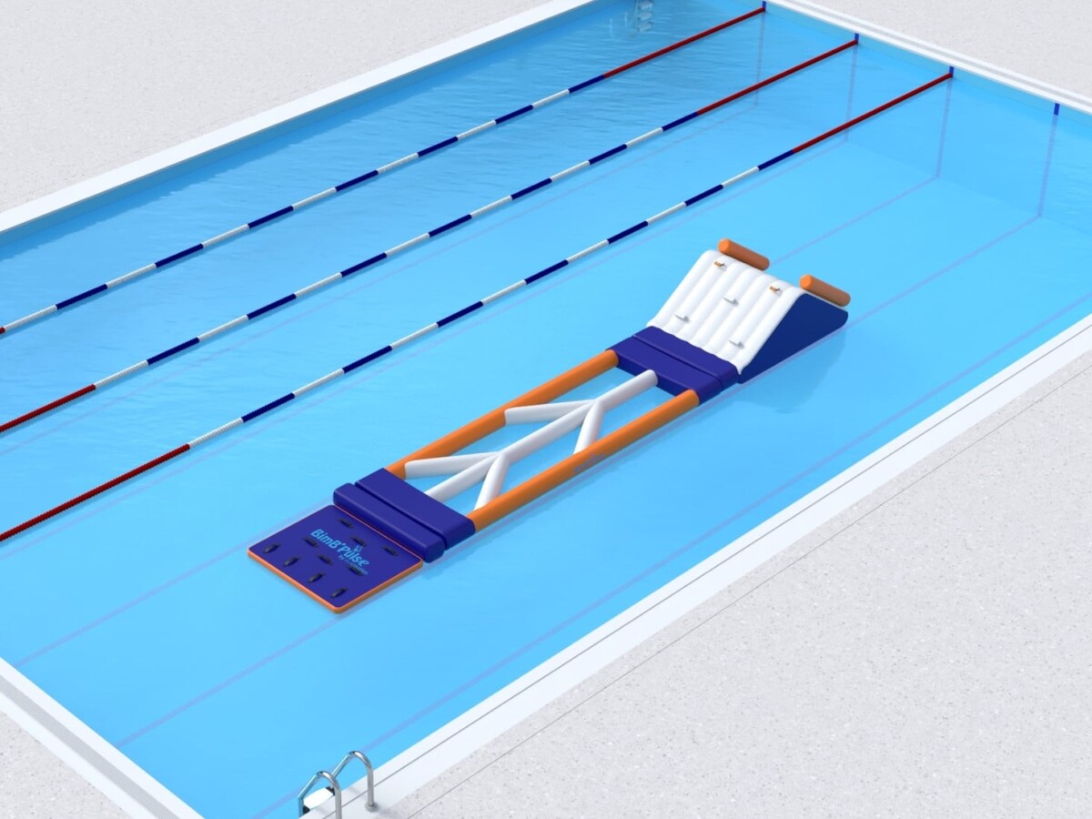 Parcours linéaire composé de modules gonflables BimB'Pulse