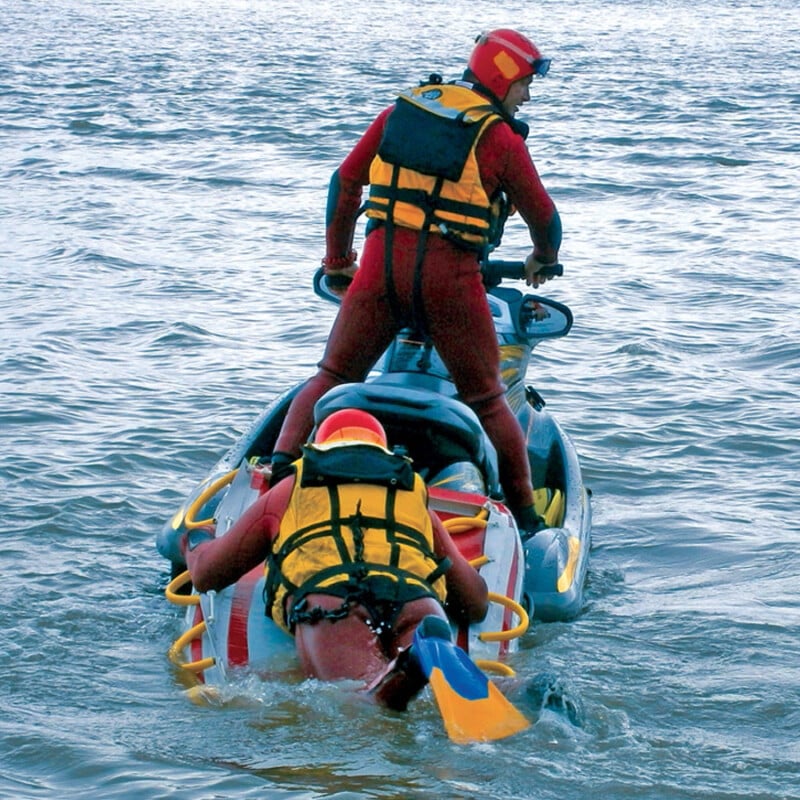 Planche de secours gonflable pour Yacht