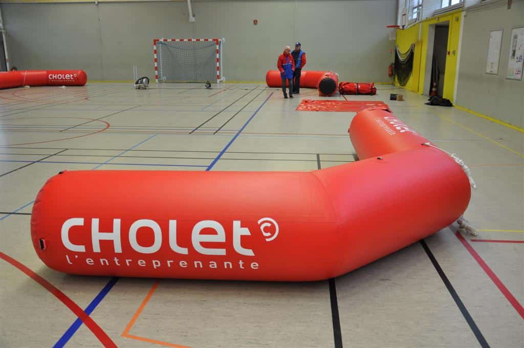 Inflatable totem Potence gonflable transformable en arche et delimitation de terrain 3 en 1