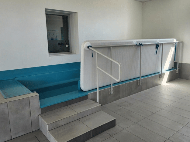 Aqua Protect – <br/> Protection anti-éclaboussures pour piscine Aqua protection- Protection anti-éclaboussures pour piscine fabriqué par Eco Création