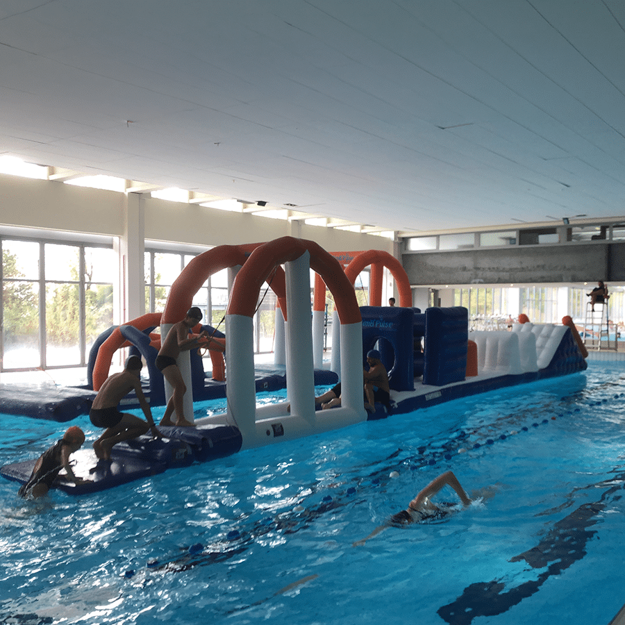 Parcours monobloc gonflable pour piscine